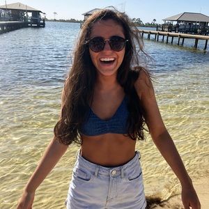 Meet your Posher, Lindsey